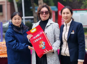 愛(ài)在重陽(yáng)，溫暖相伴 | 魯商服務(wù)與您共筑幸福家園